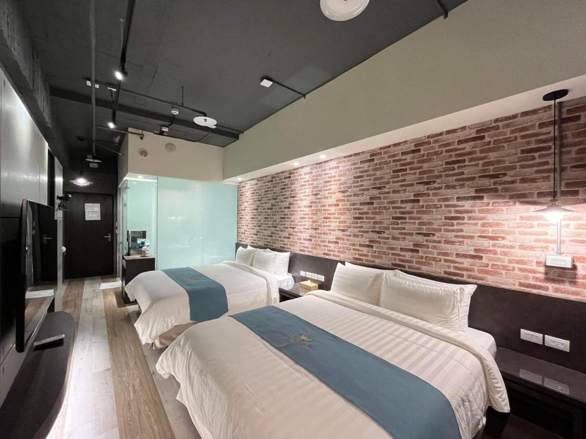 Bentley Hotel Чжунли Екстериор снимка