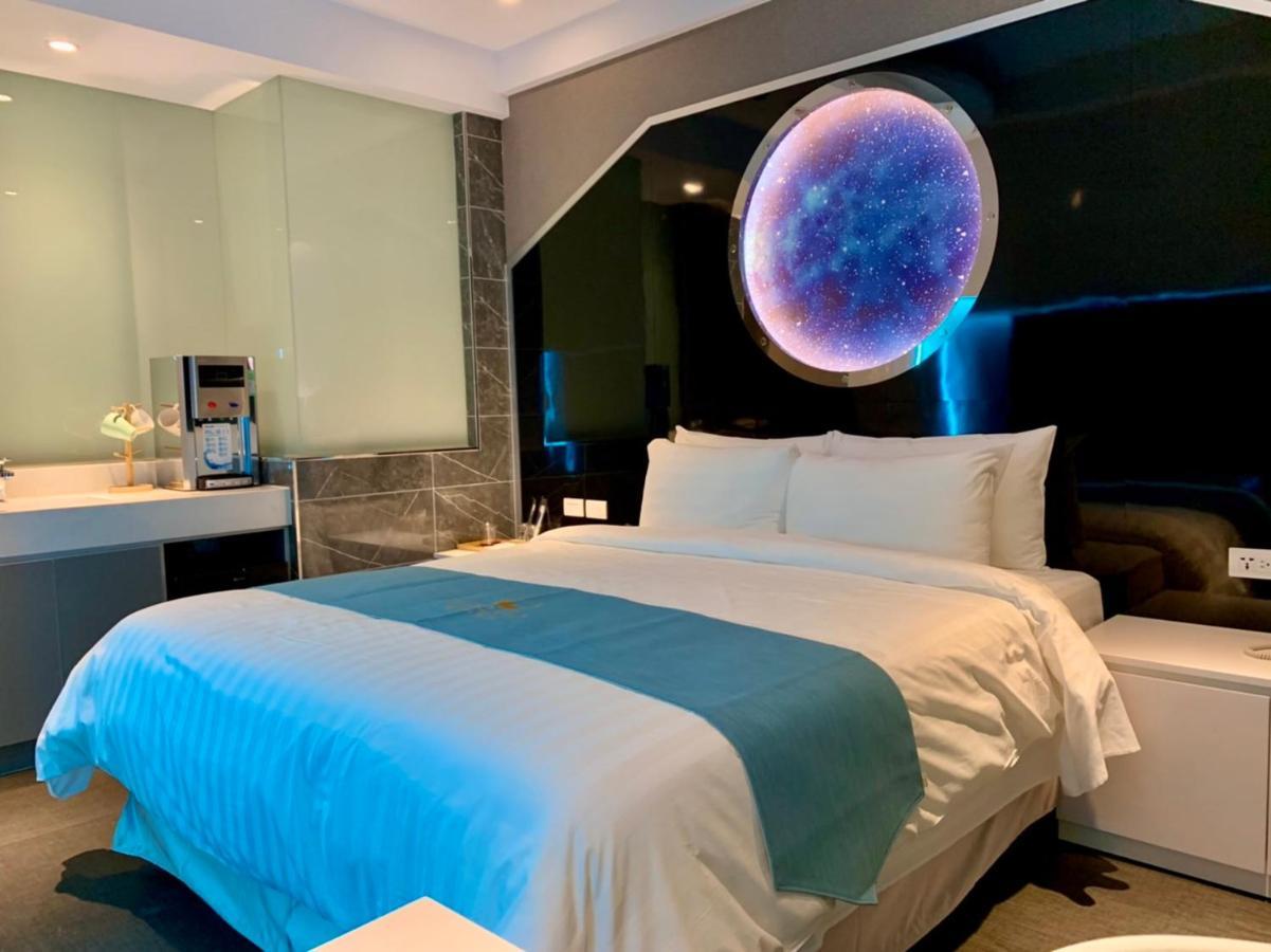 Bentley Hotel Чжунли Екстериор снимка